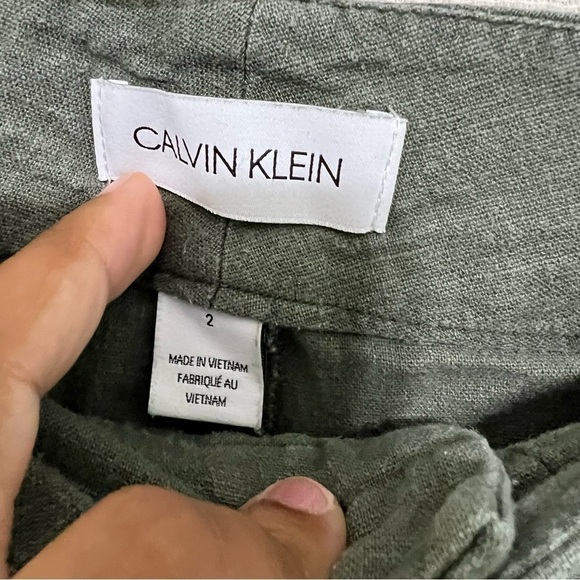 Calvin Klein linen shorts size 2 - Picture 4 of 6